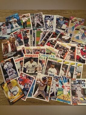 Topps MLB 200 Card Mystery Lot